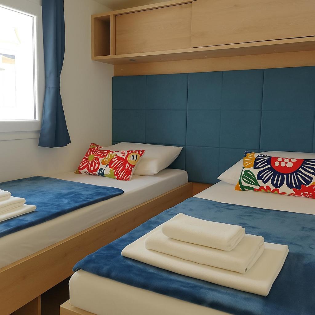 Mobile Home Sweet Summer Biograd Na Moru Buitenkant foto