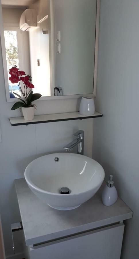 Mobile Home Sweet Summer Biograd Na Moru Buitenkant foto